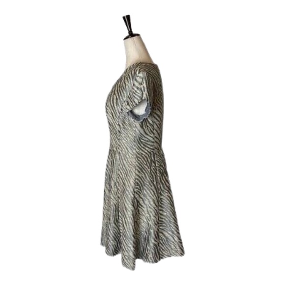 EUC- Nanette Lepore Silver & Cream Zebra Striped Split Neck Fit & Flare-… - Picture 2 of 7